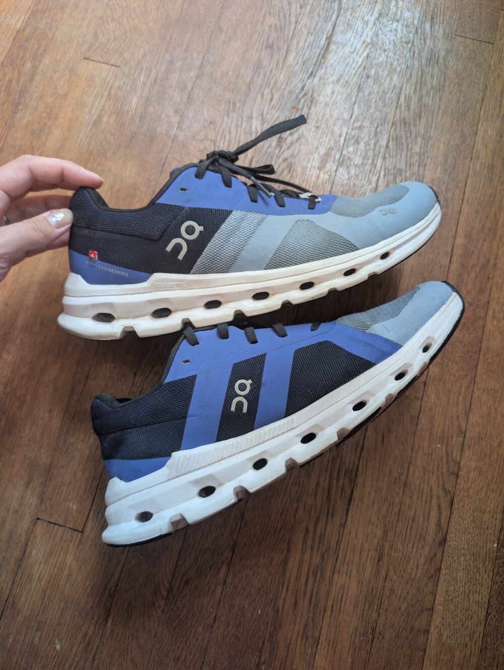 On Cloudrunner Road-Running Shoes
